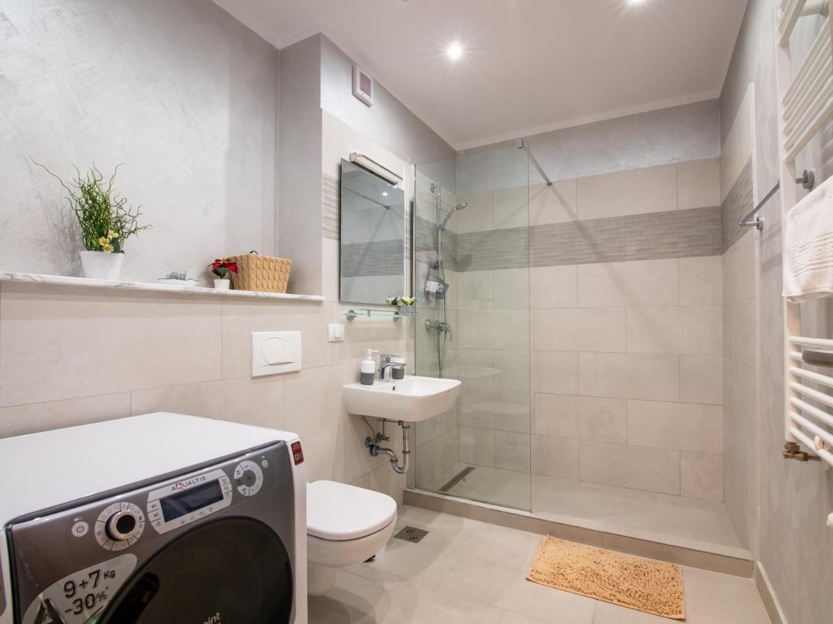 Adelina Apartment *